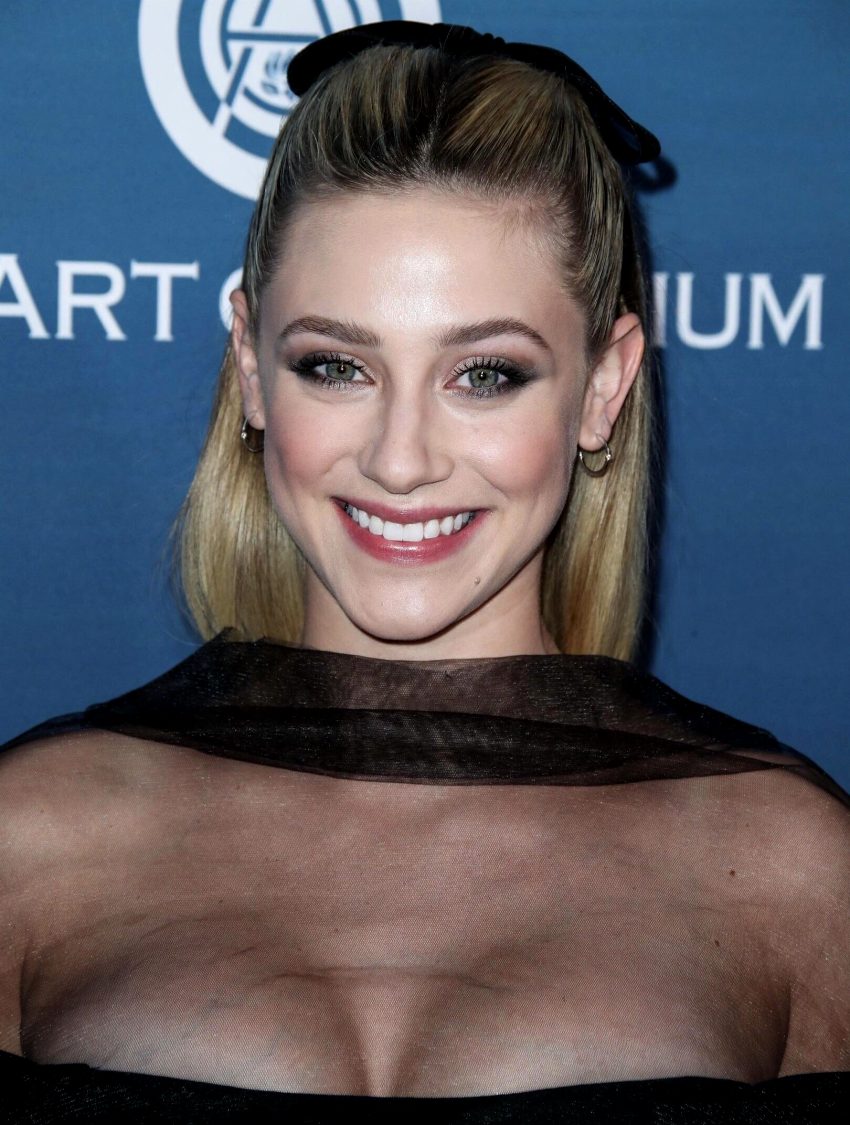 lili-reinhart_001